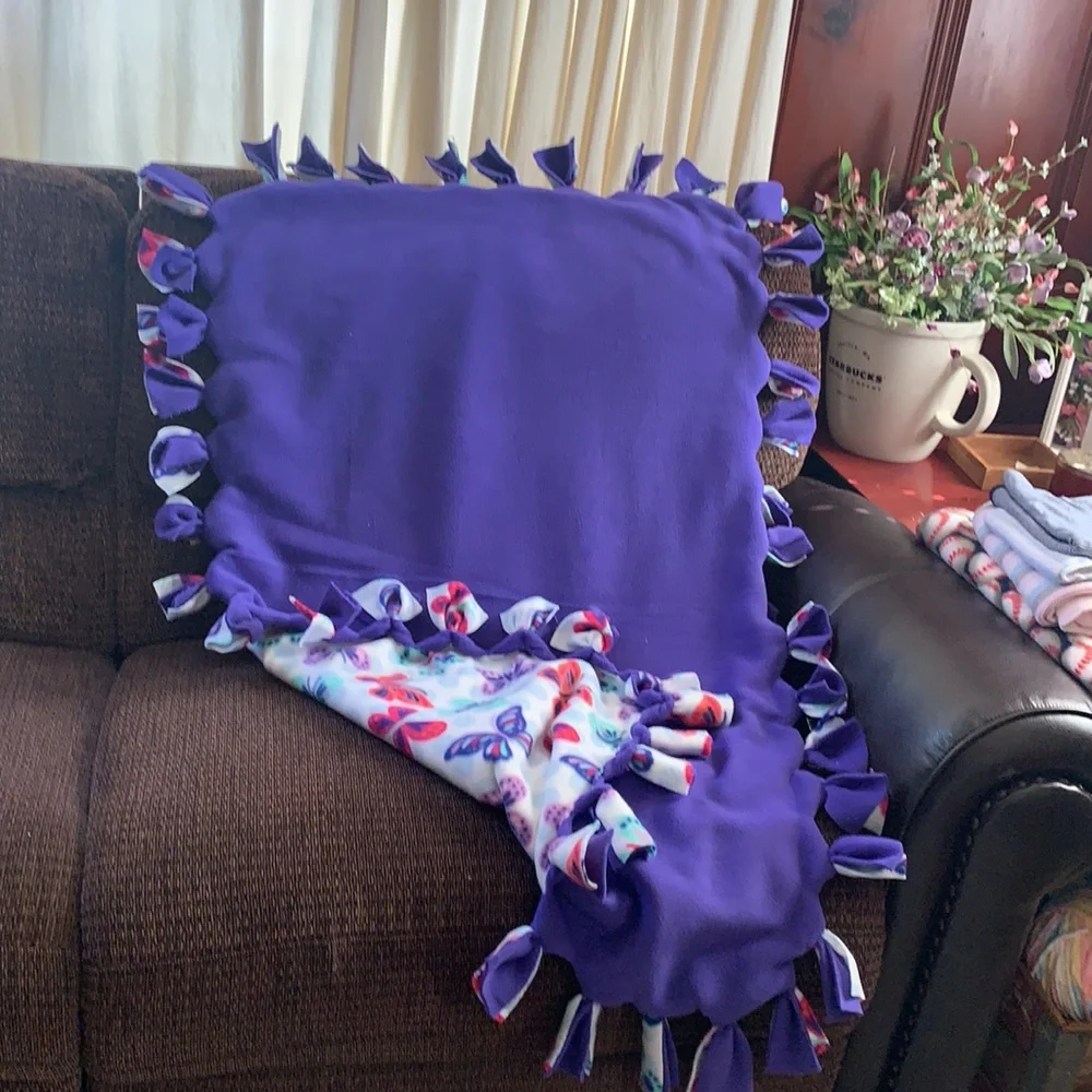 🦋🦋Butterfly throw blanket.Butterflies pet crib throw. Butterfly baby blanket